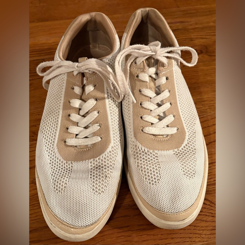 VIONIC “Galia” Knit Lace Up Platform Sneakers, Size 12, EUC